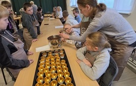 Spotkanie tw&oacute;rcze - babeczki 13