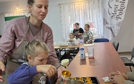 Spotkanie tw&oacute;rcze - babeczki 26