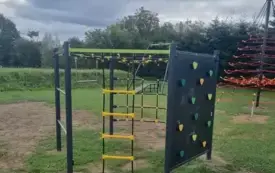 Doposażenie placu zabaw w miejscowości Lotyń 5